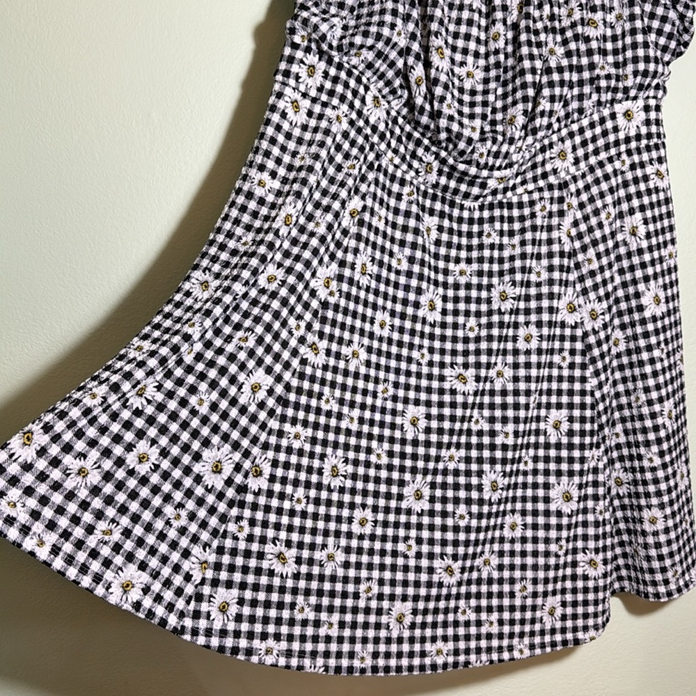 Torrid size 4 Mini Textured Knit Puff Sleeve Skater Dress - Picture 9 of 12